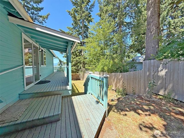 12901 Avante Drive, Silverdale, WA 98383