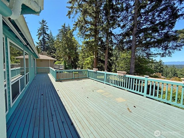 12901 Avante Drive, Silverdale, WA 98383
