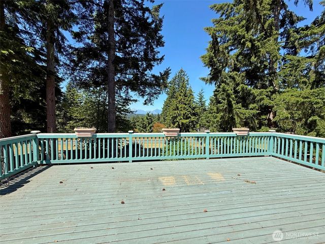 12901 Avante Drive, Silverdale, WA 98383