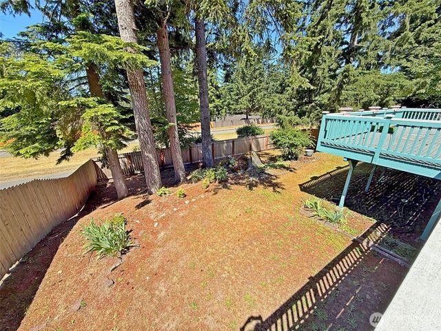 12901 Avante Drive, Silverdale, WA 98383