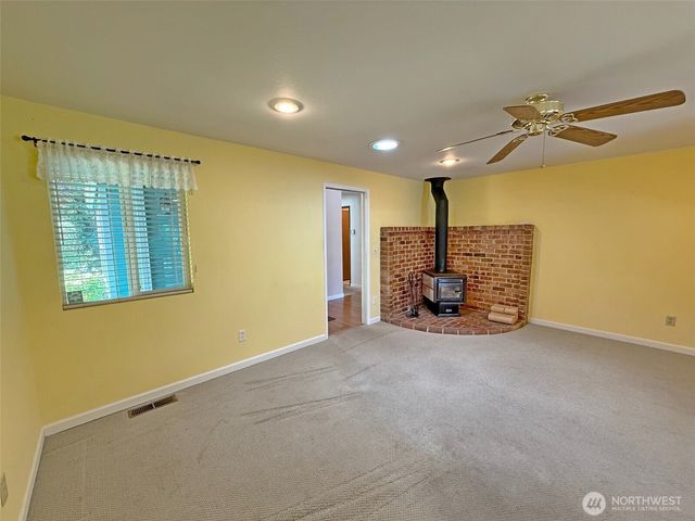 12901 Avante Drive, Silverdale, WA 98383