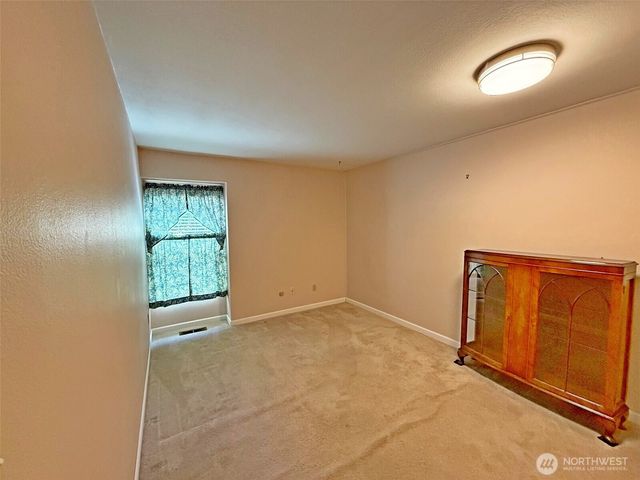 12901 Avante Drive, Silverdale, WA 98383