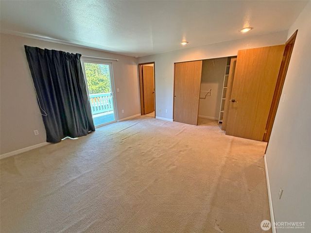 12901 Avante Drive, Silverdale, WA 98383