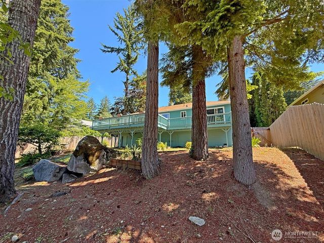 12901 Avante Drive, Silverdale, WA 98383