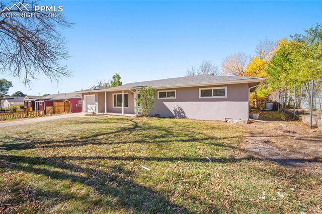 422 Hackberry Drive, Colorado Springs, CO 80911