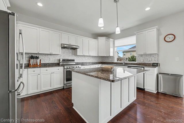 49455 Messara Drive, Macomb Township, MI 48042