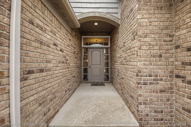 49455 Messara Drive, Macomb Township, MI 48042