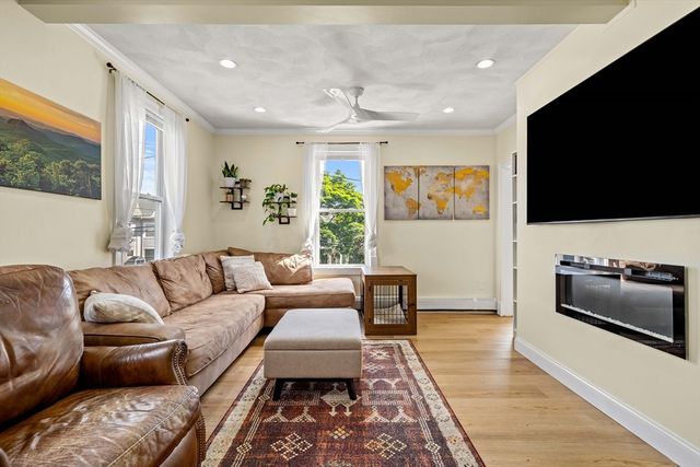 22 Beach Ave, Swampscott, MA 01907