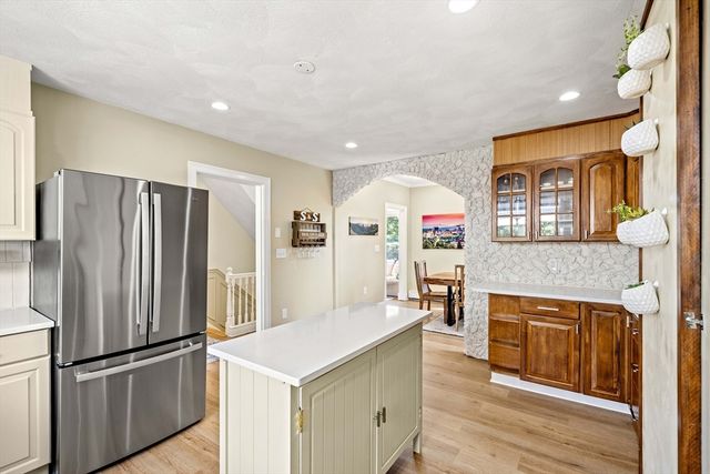 22 Beach Ave, Swampscott, MA 01907