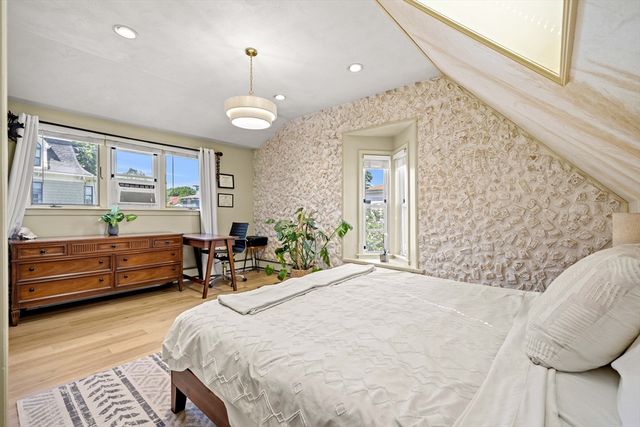22 Beach Ave, Swampscott, MA 01907