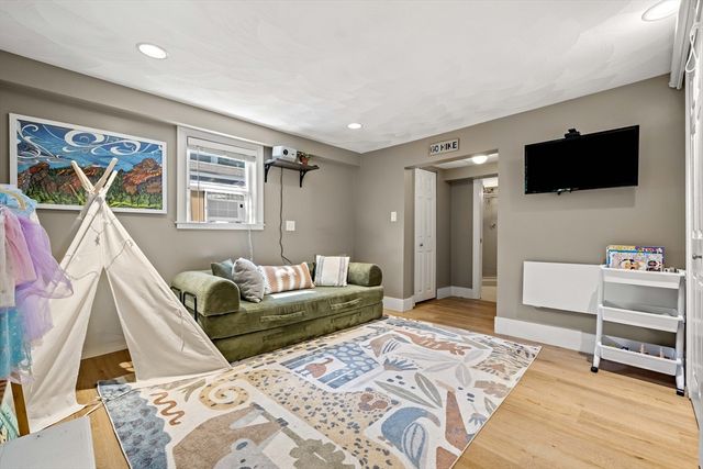 22 Beach Ave, Swampscott, MA 01907