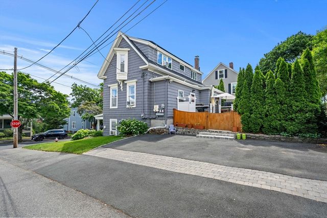 22 Beach Ave, Swampscott, MA 01907