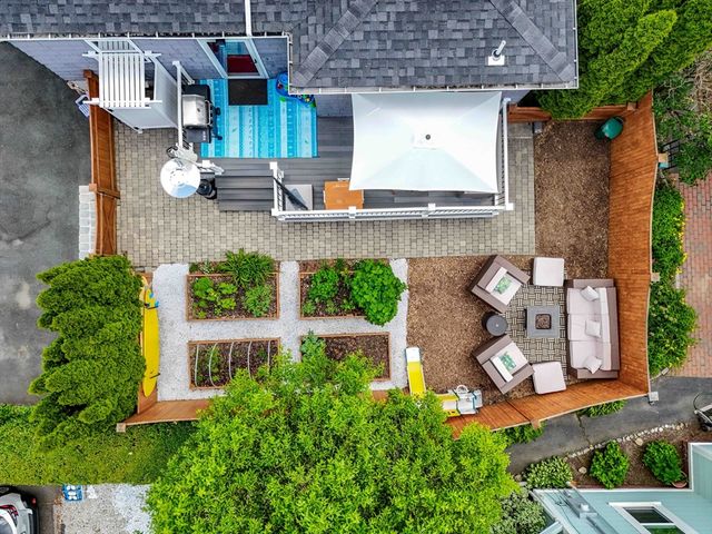 22 Beach Ave, Swampscott, MA 01907