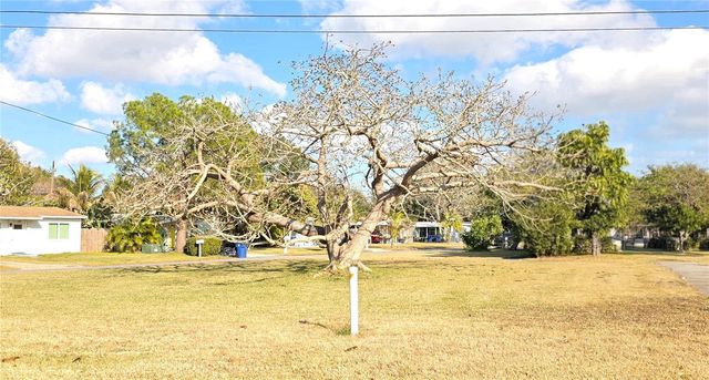 6740 PARK STREET S, South Pasadena, FL 33707