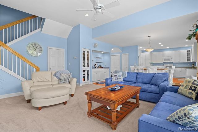 31 Kreger Drive, Wyandotte, MI 48192