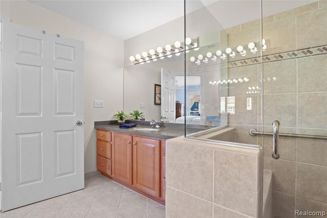 31 Kreger Drive, Wyandotte, MI 48192