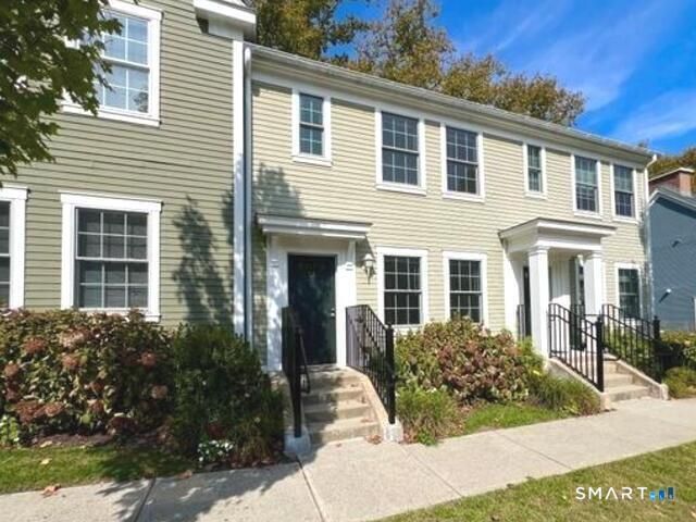 46 Stoneridge Circle 46, Stamford, CT 06902