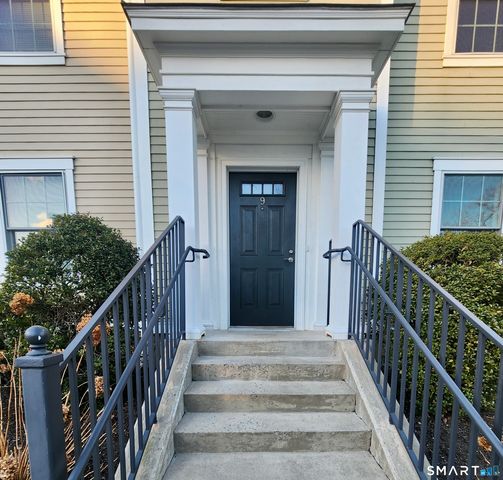 46 Stoneridge Circle 46, Stamford, CT 06902