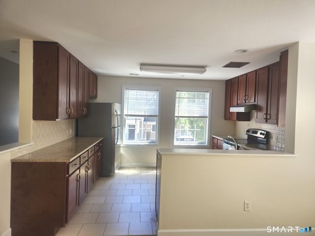 46 Stoneridge Circle 46, Stamford, CT 06902