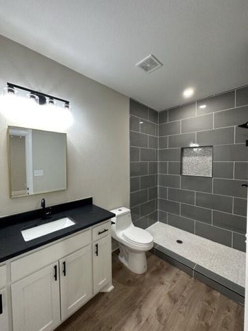 914 W Baker Street, Denison, TX 75020