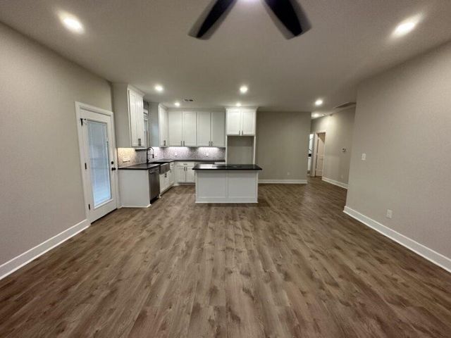 914 W Baker Street, Denison, TX 75020
