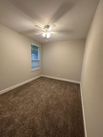914 W Baker Street, Denison, TX 75020