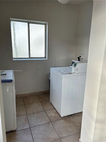 7701 SW 88th St B224, Miami, FL 33156