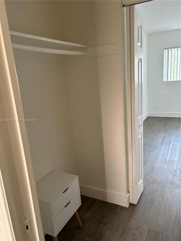 7701 SW 88th St B224, Miami, FL 33156