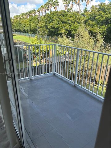 7701 SW 88th St B224, Miami, FL 33156