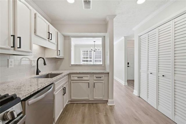 402 SE Countryside SE Place 402, Smyrna, GA 30080