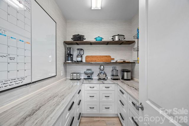 9896 Manor View Drive NW, Concord, NC 28027