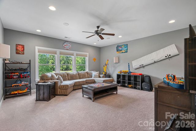 9896 Manor View Drive NW, Concord, NC 28027