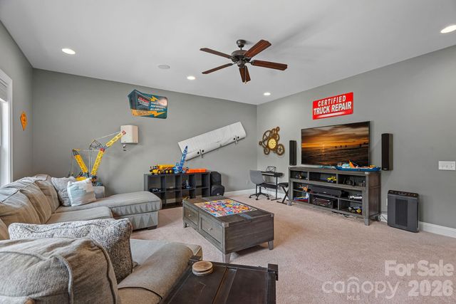 9896 Manor View Drive NW, Concord, NC 28027