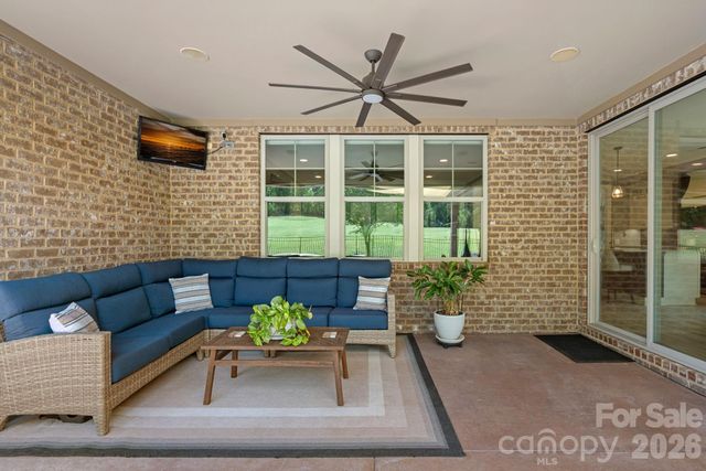 9896 Manor View Drive NW, Concord, NC 28027