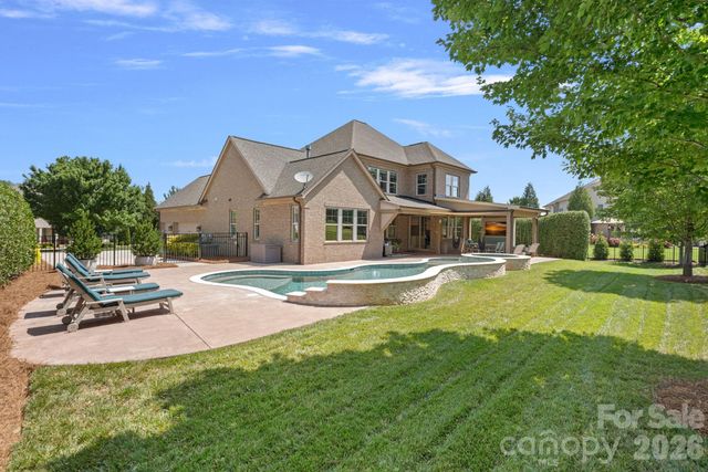 9896 Manor View Drive NW, Concord, NC 28027