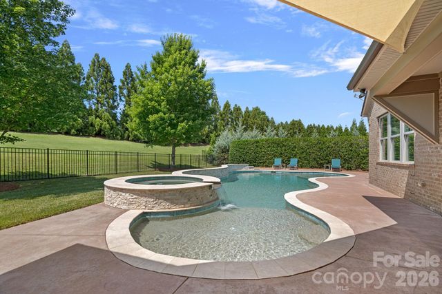 9896 Manor View Drive NW, Concord, NC 28027
