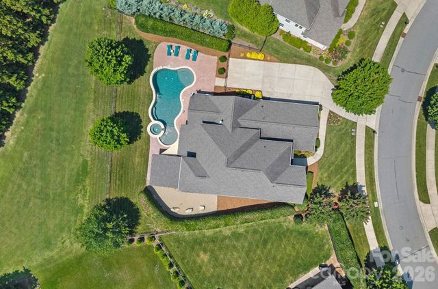 9896 Manor View Drive NW, Concord, NC 28027