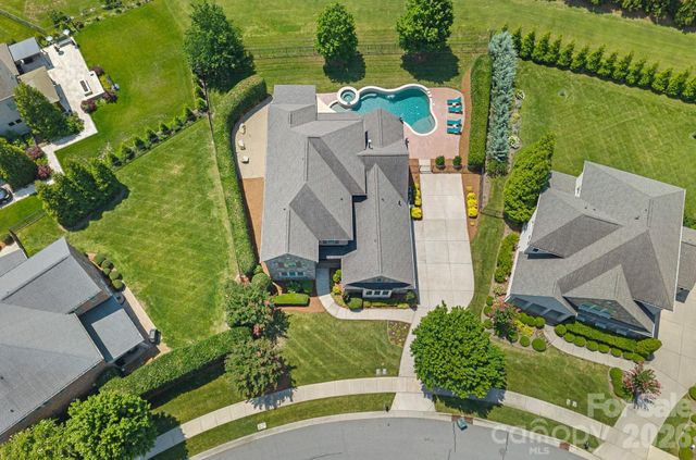 9896 Manor View Drive NW, Concord, NC 28027