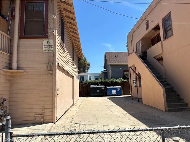2134 Magnolia, Los Angeles, CA 90007