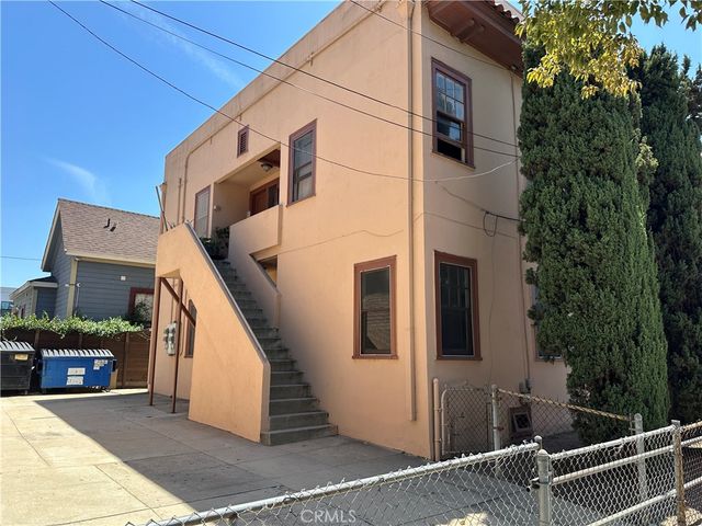 2134 Magnolia, Los Angeles, CA 90007