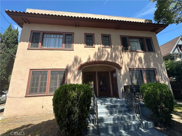 2134 Magnolia, Los Angeles, CA 90007