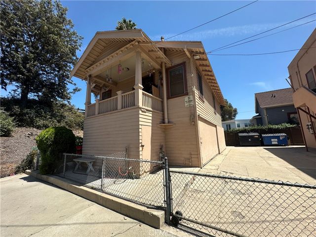 2134 Magnolia, Los Angeles, CA 90007
