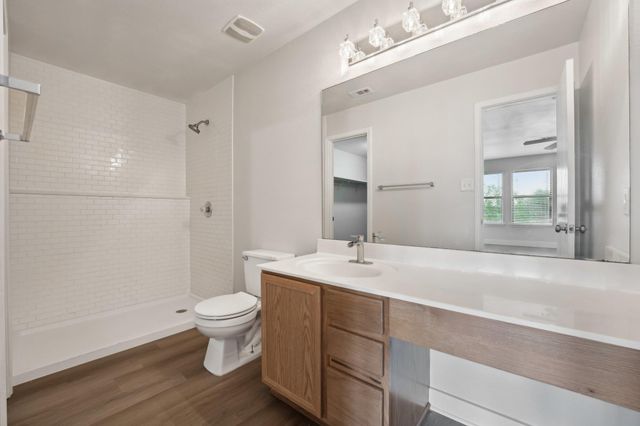 100 Blanco Woods BLVD, Elgin, TX 78621