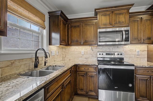 177 Pima Trl, Lebanon, TN 37087