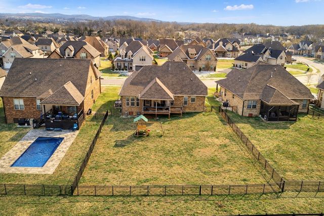 177 Pima Trl, Lebanon, TN 37087