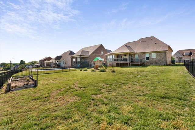 177 Pima Trl, Lebanon, TN 37087