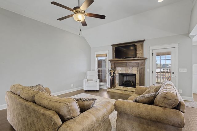 177 Pima Trl, Lebanon, TN 37087
