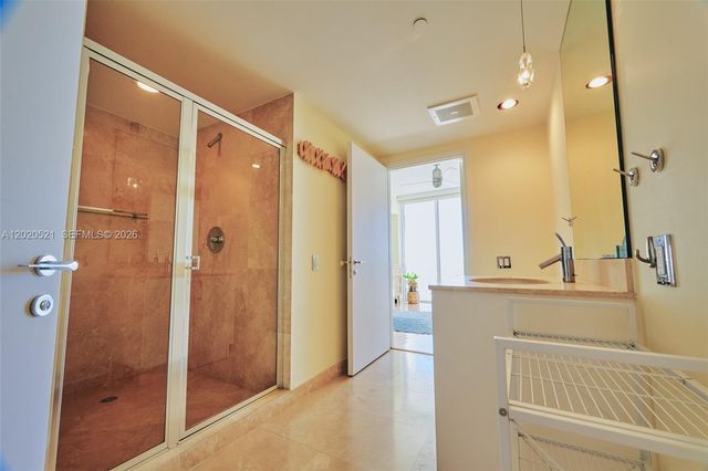 450 Alton Rd 2810, Miami Beach, FL 33139