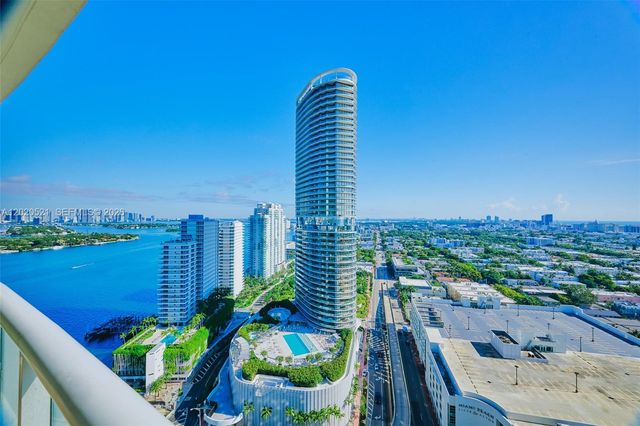450 Alton Rd 2810, Miami Beach, FL 33139