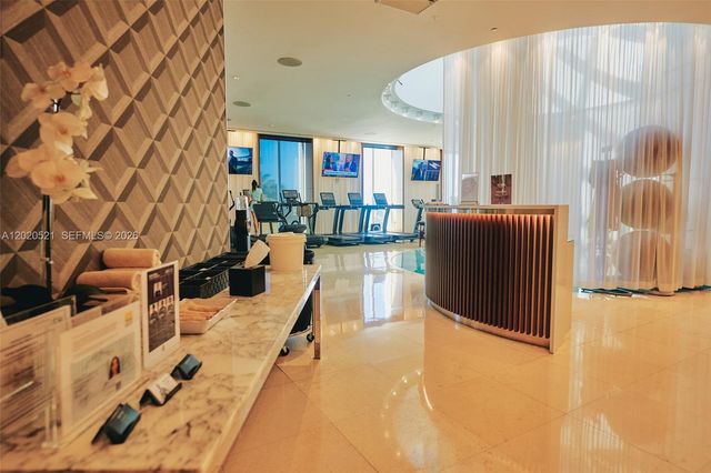 450 Alton Rd 2810, Miami Beach, FL 33139